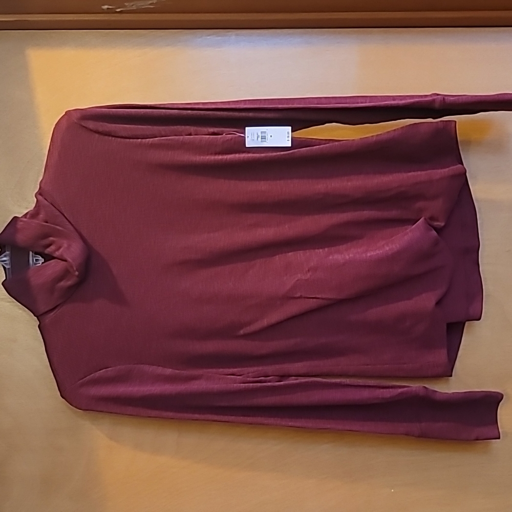 Gap Turtleneck Maroon Size Medium